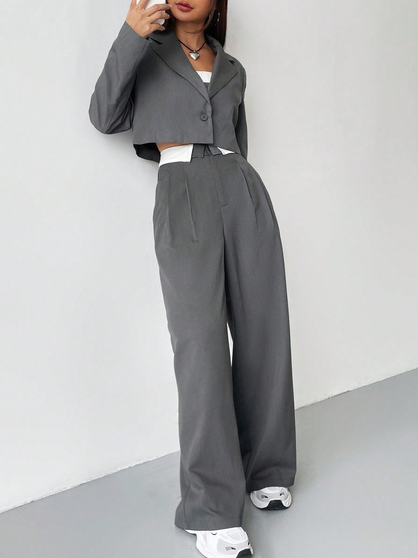 Ezwear Lapel Neck Crop Blazer & Wide Leg Suit Pants & Tube Top in Fall/Winter
